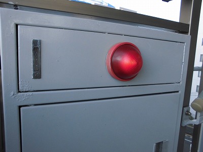 新品のように綺麗になった消火栓収納箱