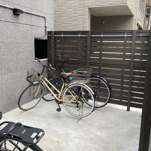 受水槽を撤去し、駐輪場を新設!