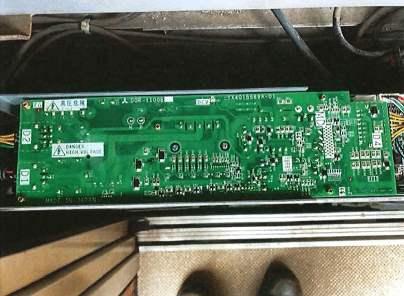 トビラの電源基盤