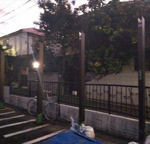 モルタル乾燥のため、続きの作業は翌日に