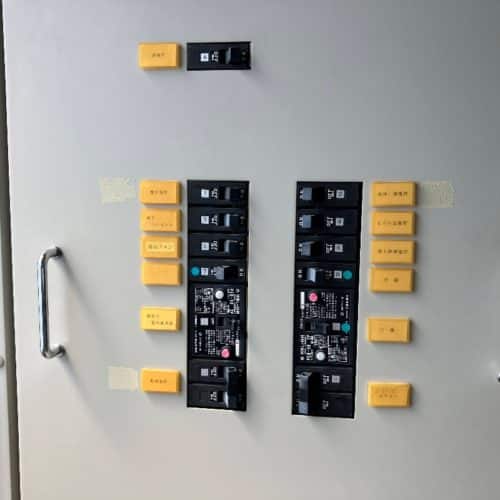 絶縁不良が確認された分電盤