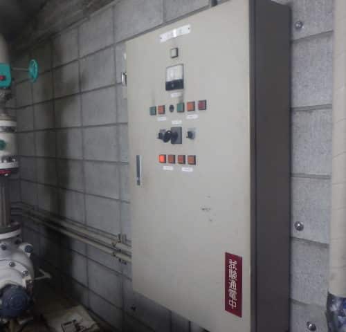 故障したポンプ制御盤