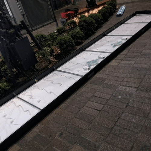 新しい看板の画像