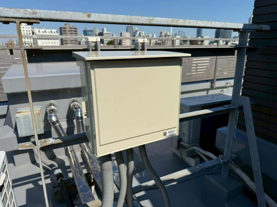 交換が完了した分電盤キャビネットの画像①